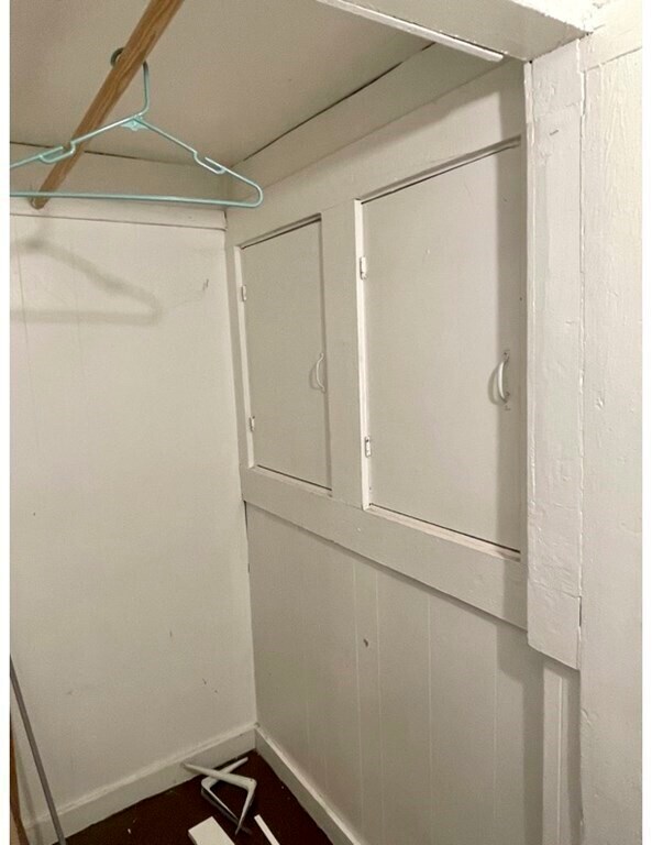 Building Photo - 266 W 6th St