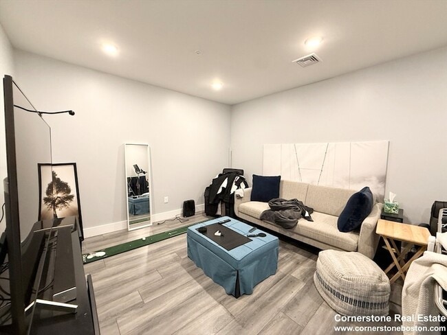 Building Photo - 55 W Fifth St