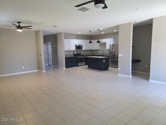 Building Photo - 21371 W Monte Vista Rd