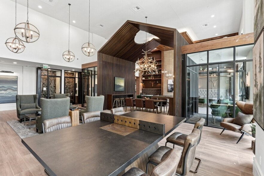 Versatile co-working spaces for focus and creativity. - The Elmwood
