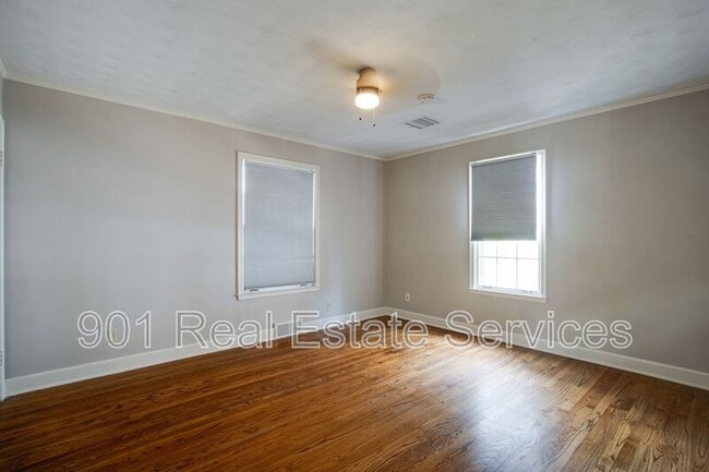 Building Photo - 398 N Highland St
