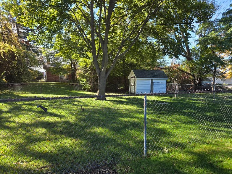 Building Photo - 3582 Debra Ln