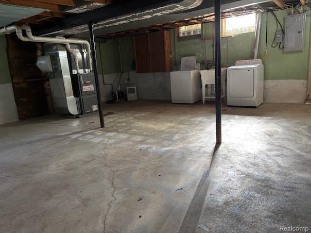 Building Photo - 2145 Lakeshire Dr