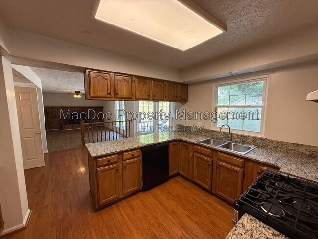 Building Photo - 11304 Springfield Dr