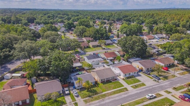 Building Photo - 16017 Woodpine Dr