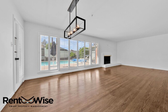 Building Photo - 612 Barneson Ave