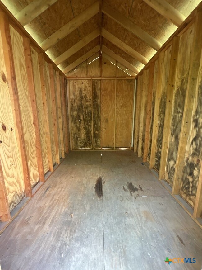 Building Photo - 912 Southside Dr