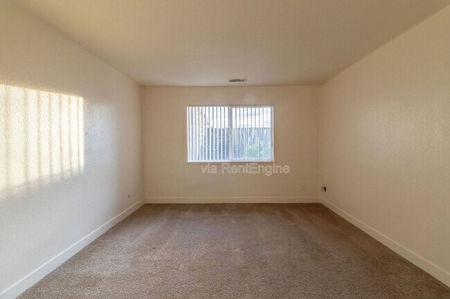 Building Photo - 4609 Da Vinci Dr