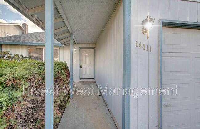 Building Photo - 14411 SE 7th St