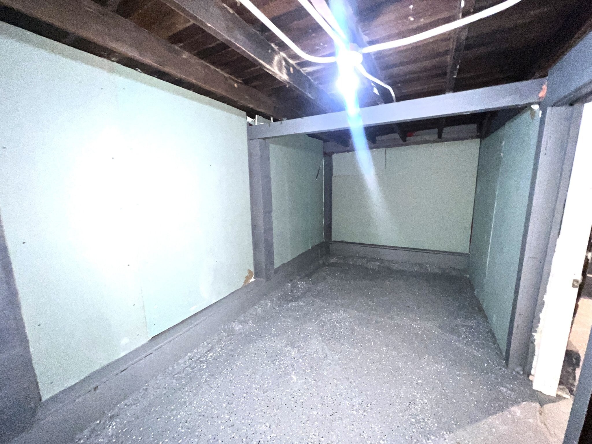 Building Photo - 1233 W 71st Pl