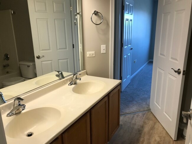 Building Photo - 538 Mallard Ln