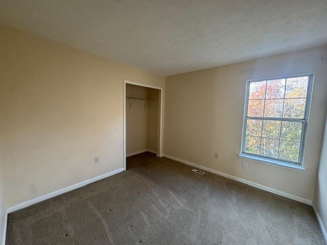 Building Photo - Spacious 4-Bedroom with 3 Full Baths & Fully Finished Basement. Available Now!