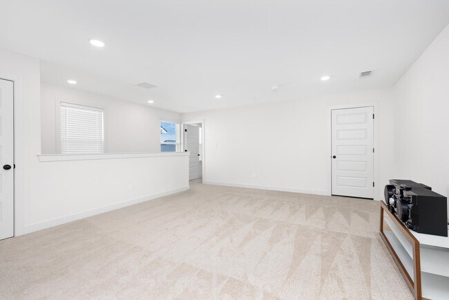 Building Photo - 5628 Gerber Rd