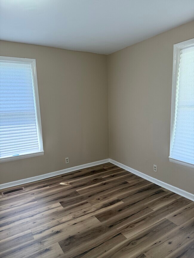 Building Photo - 1314 Brookside Ave