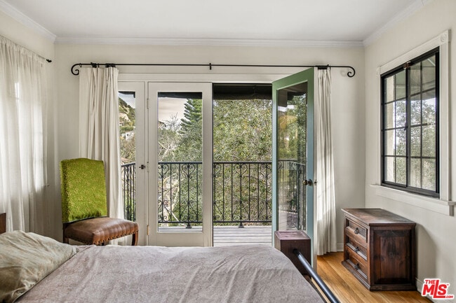 Building Photo - 4458 Dundee Dr