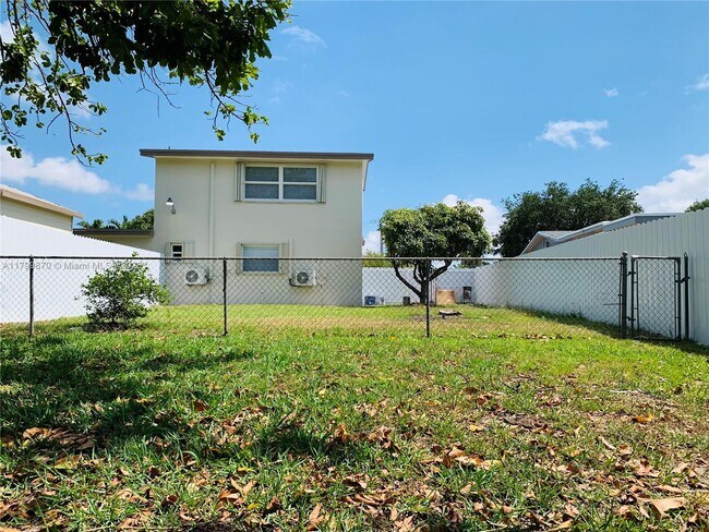 Building Photo - 5441 NW 174th Dr