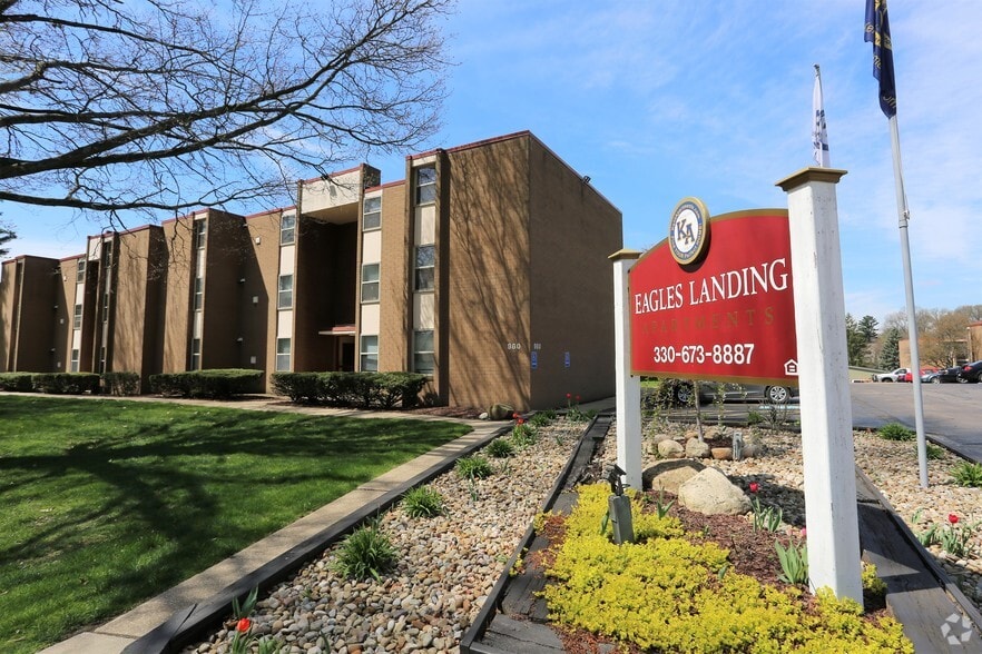 Primary Photo - Eagles Landing Apartments