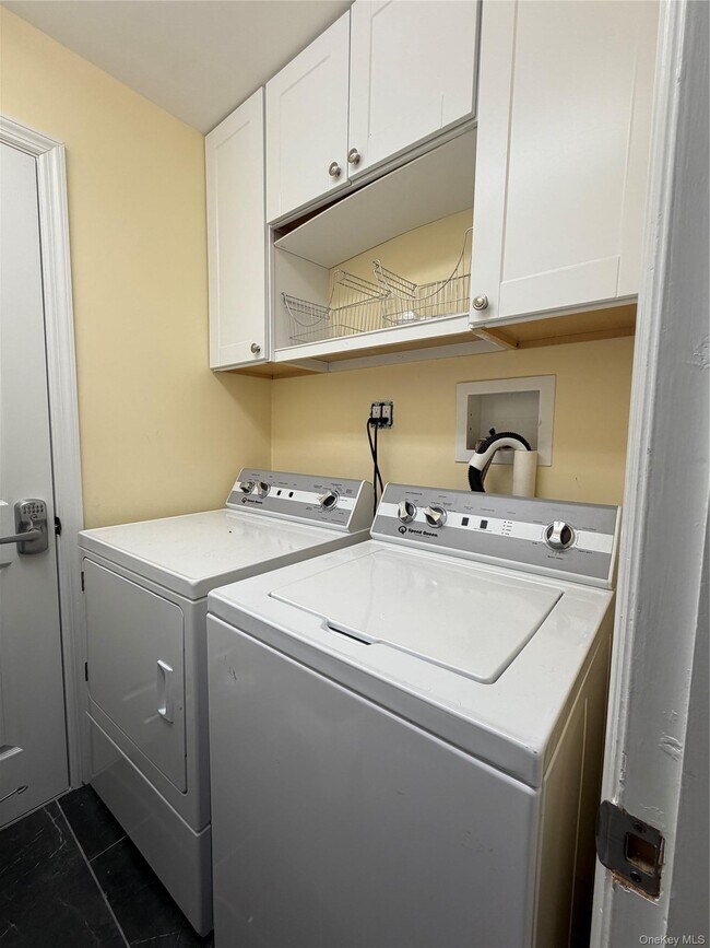 Building Photo - 1261 Pea Pond Rd