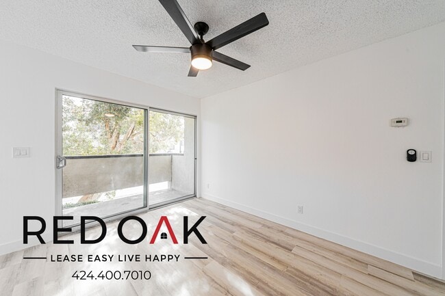 Building Photo - 9809 Regent St