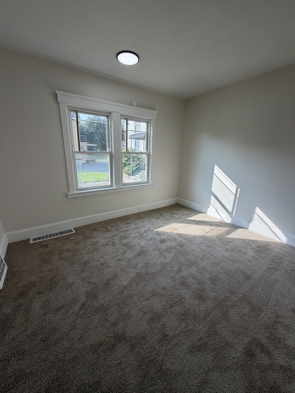 Building Photo - 3569 Independence Rd