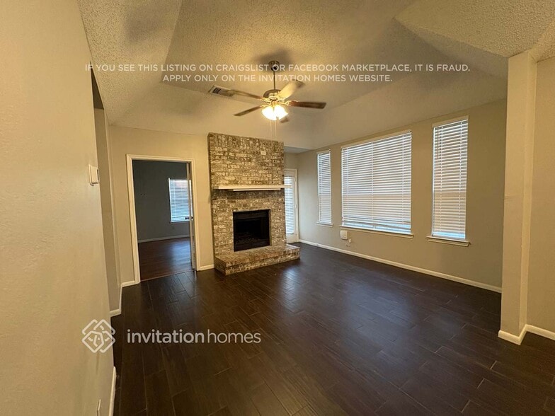 Building Photo - 922 Gaynor Ave