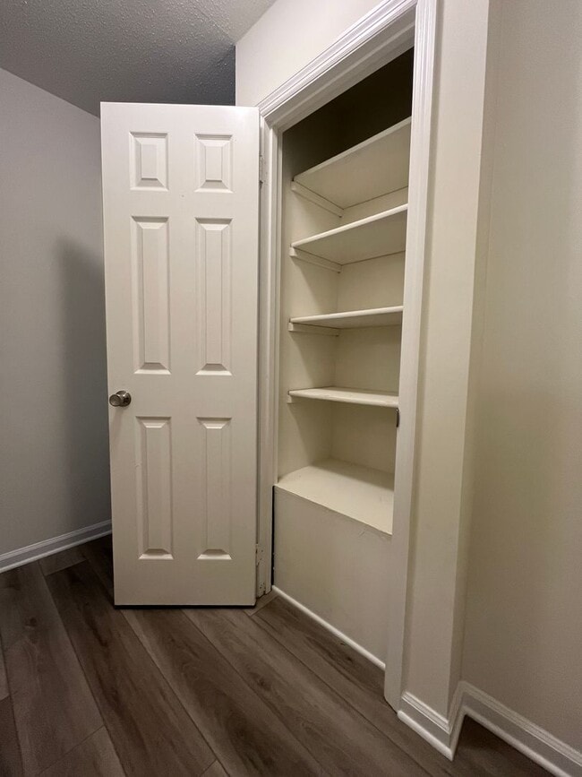 Building Photo - 1310 Morris St