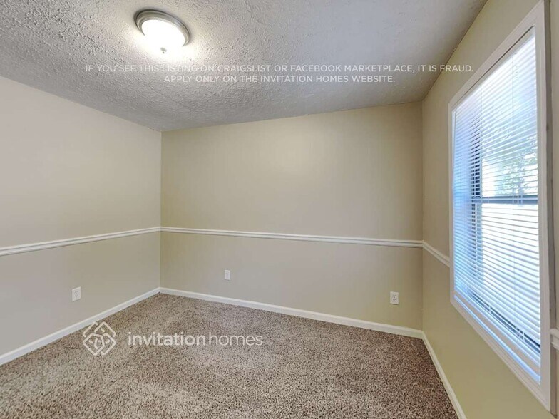 Building Photo - 2996 Fetlock Dr SW