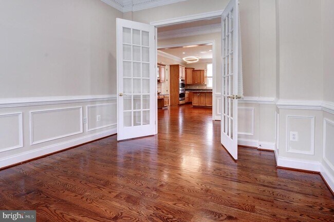 Building Photo - 4303 Evergreen Ln