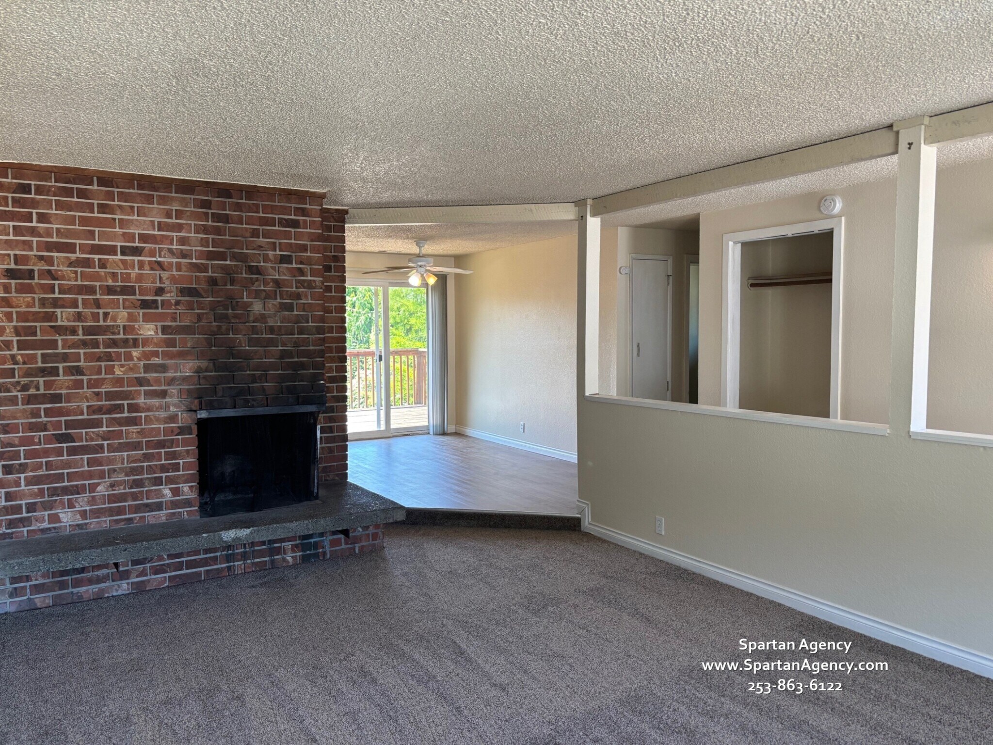 Building Photo - 15818 Elm St E