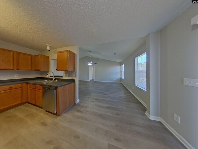 Building Photo - 162 Cogburn Rd