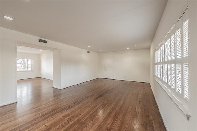 Building Photo - 6205 Greenway Rd