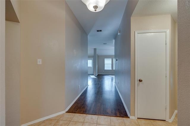 Building Photo - 5572 Spring Ridge Dr