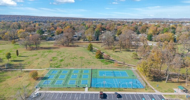 Building Photo - 3BR/1BA Home with W/D Hookups + Holiday Move-In Special $150 !!