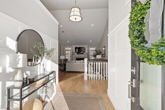 Building Photo - 57 Old Brook Rd