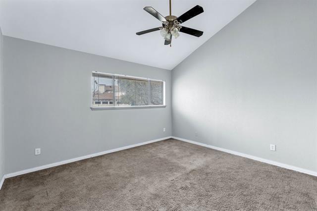 Building Photo - 26 Oakbrook Dr