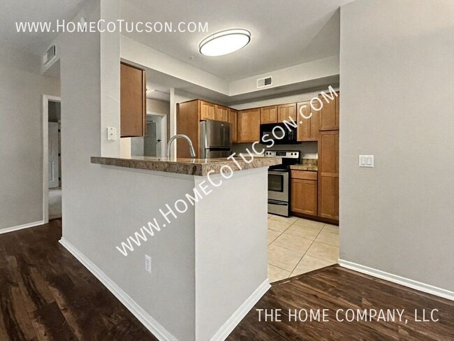 Building Photo - 1500 E Pusch Wilderness Dr