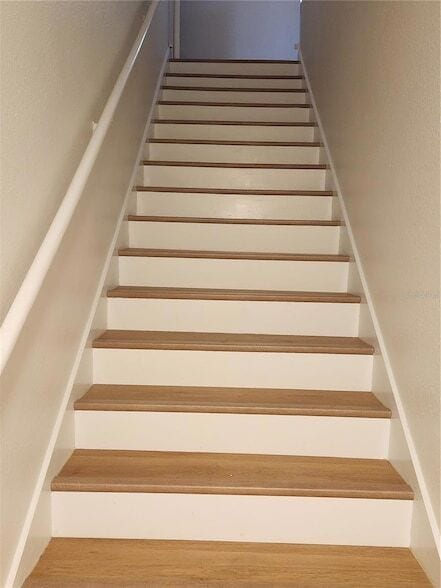 Building Photo - 8926 Manor Loop