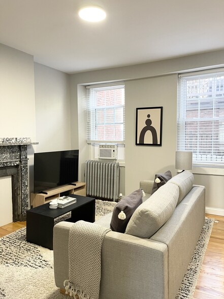 Building Photo - 14 Derne St