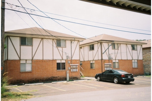 Building Photo - 716 Toronto Ave