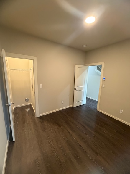 Building Photo - 1049 SW 99th Pl