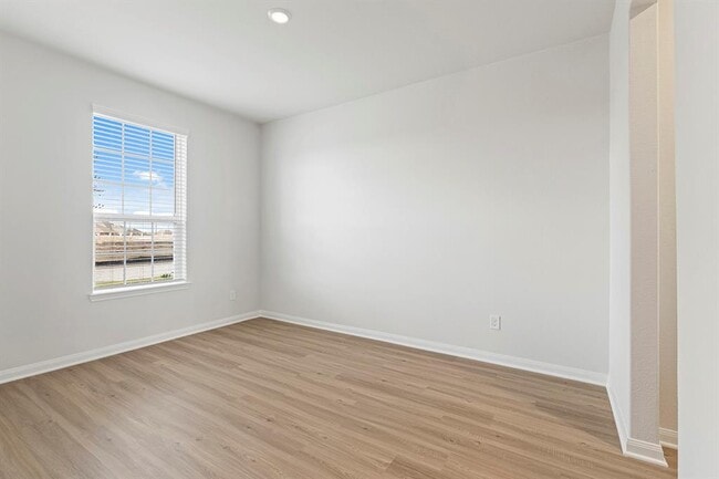 Building Photo - 1139 Campside Dr