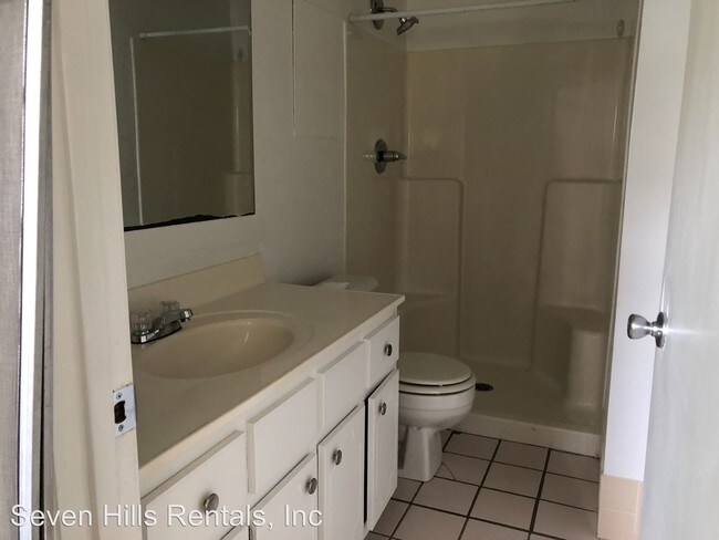 Building Photo - 1027 W Main St