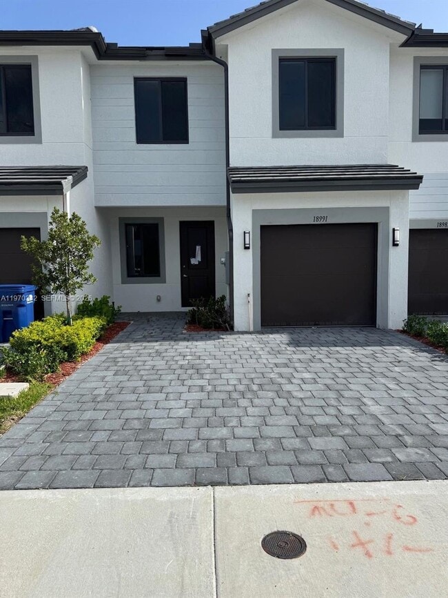 Building Photo - 1280 N Flagler Ave