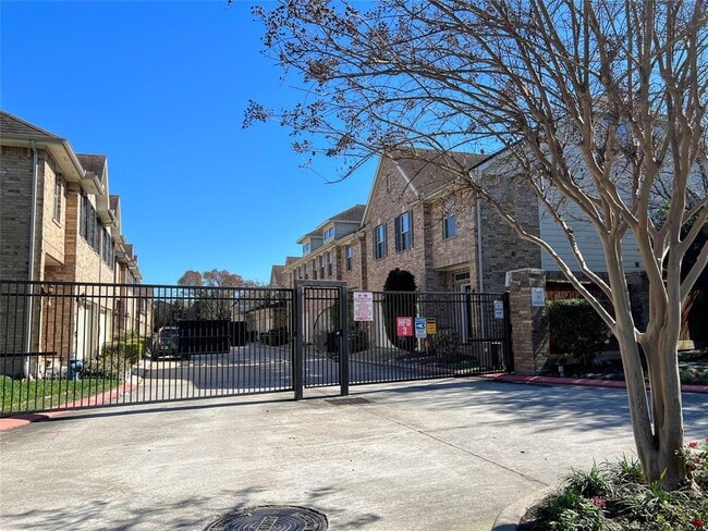 Building Photo - 7415 Hollister Ridge