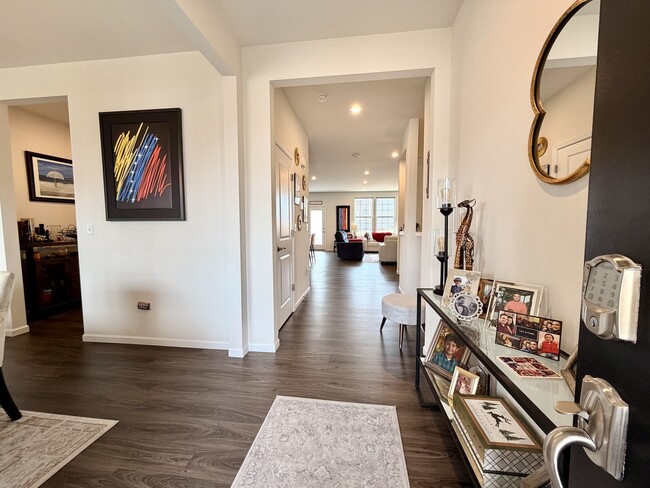 Building Photo - 12460 S Compass Ave