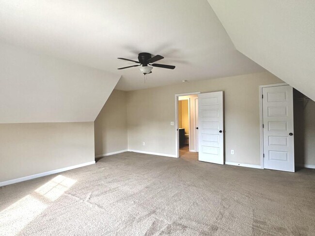 Building Photo - 1205 Peppermint Ct