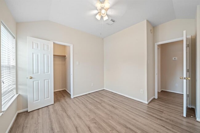 Building Photo - 21002 Normandy Forest Dr