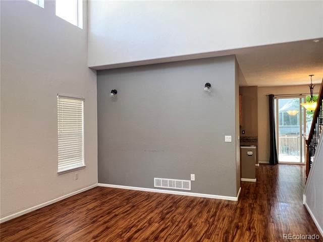 Building Photo - 9766 S Holland St