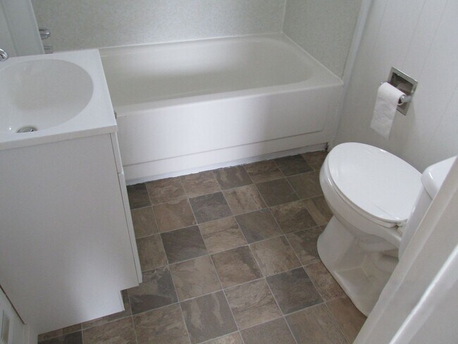 Building Photo - 1804 Hassler Ln