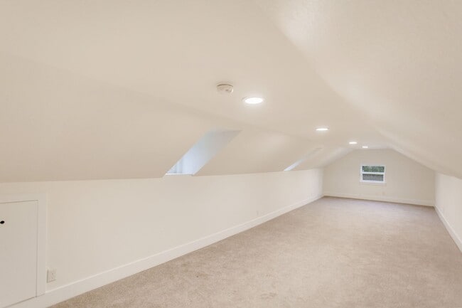 Building Photo - $500 OFF YOUR FIRST MONTH’S RENT – Limited Time Special!